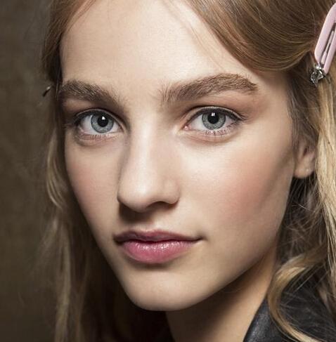 Genie hami | Yearly Colored Contact Lenses